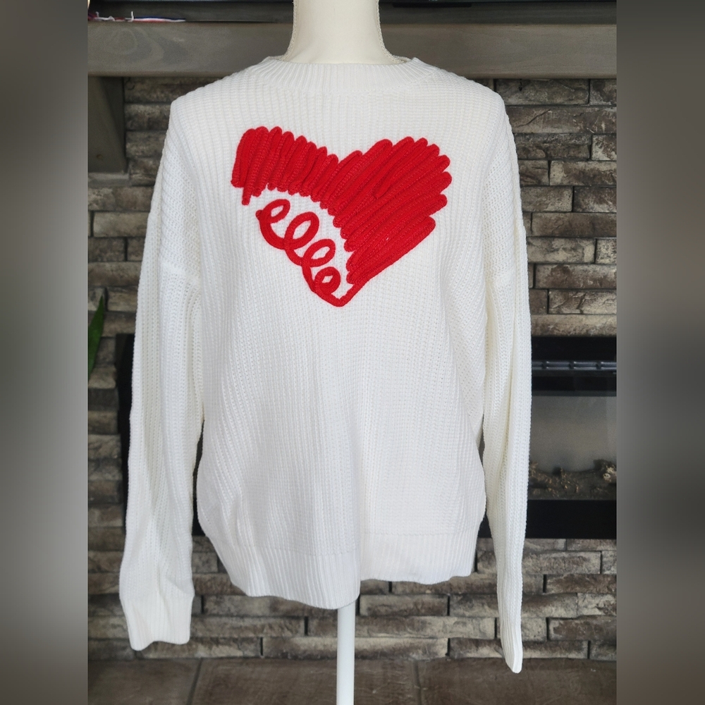 Crew Neck Sweater White With Red Heart Size XL